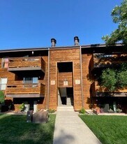 337 Wright St in Lakewood, CO - Building Photo