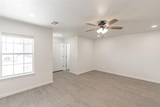 785 NE 4th St in Newcastle, OK - Building Photo - Building Photo