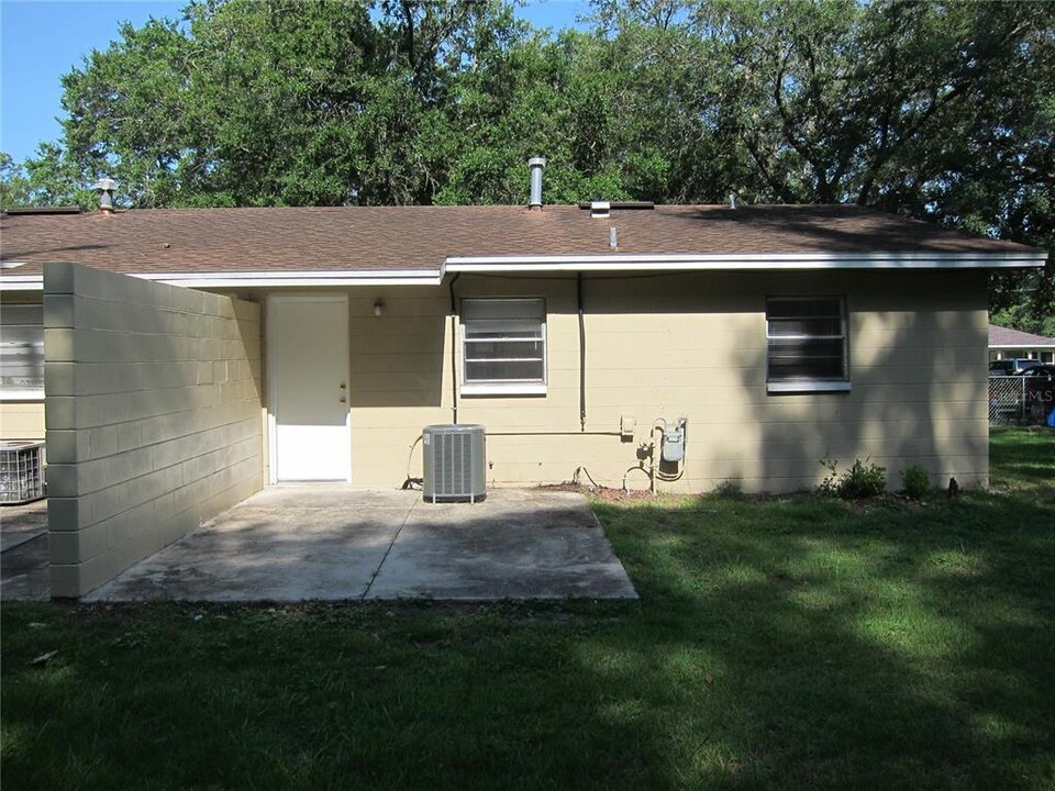 37 NE 21st Terrace in Gainesville, FL - Building Photo