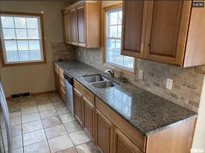 2806 W 47th St in Davenport, IA - Foto de edificio - Building Photo