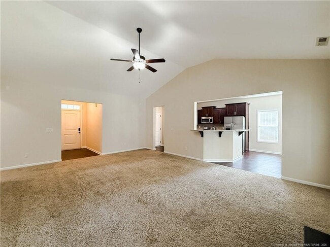 728 Roanoke Dr in Raeford, NC - Building Photo - Building Photo