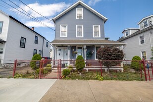 72 Fairmount Ave in Bridgeport, CT - Building Photo