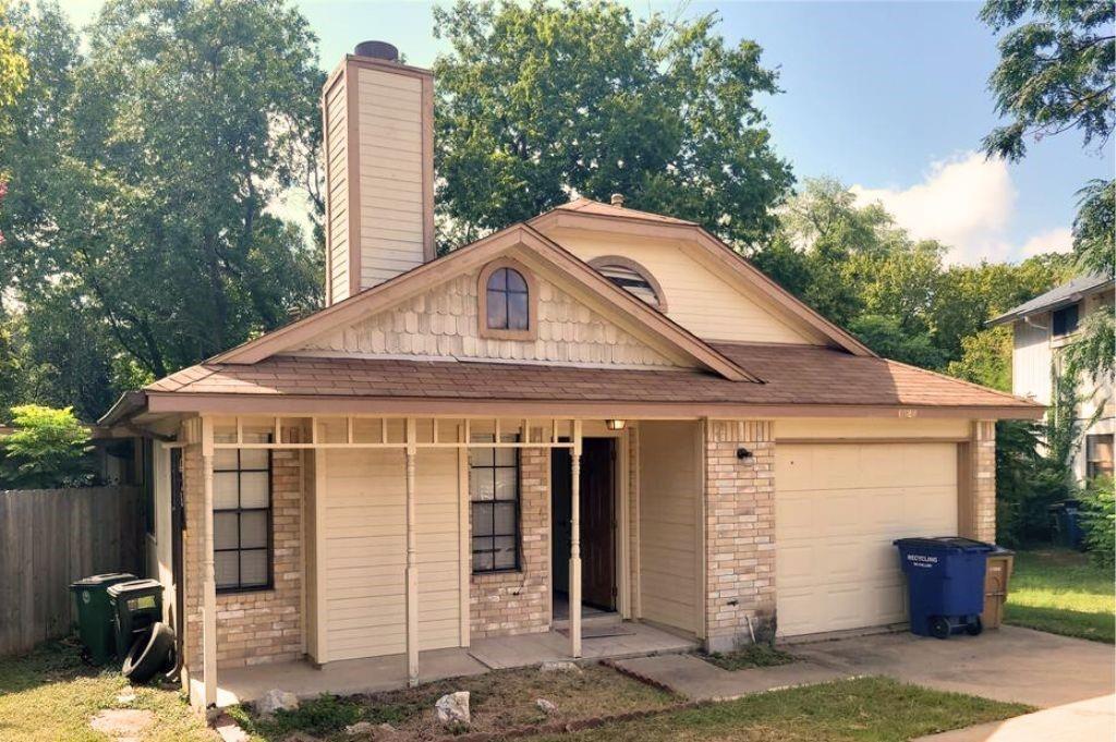 1121 Peggotty Pl in Austin, TX - Building Photo