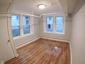 1450 Commonwealth Avenue, Unit 19 in Boston, MA - Building Photo - Building Photo