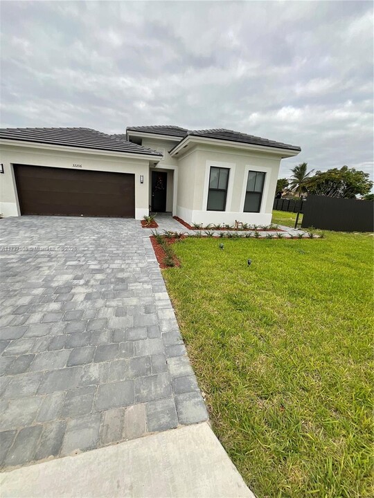 32206 SW 196th Ave in Homestead, FL - Building Photo