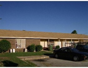 1265-1271 W Sunset Dr in Rogers, AR - Foto de edificio - Building Photo