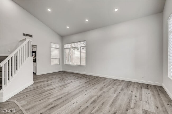 1601 Vespertina Ct in Las Vegas, NV - Building Photo - Building Photo