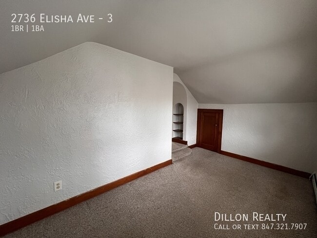 2736 Elisha Ave in Zion, IL - Building Photo - Building Photo