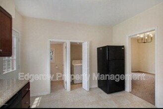 352 Holmdene Blvd NE in Grand Rapids, MI - Building Photo - Building Photo