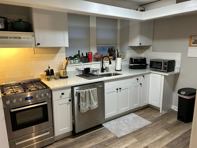 property at 569 Franklin St