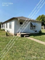 1316 S 8th St in Ponca City, OK - Building Photo