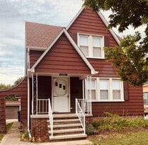 19311 Pawnee Ave in Cleveland, OH - Building Photo