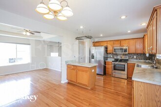 11512 N Windsor Ave in Kansas City, MO - Foto de edificio - Building Photo