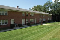 Bari Manor Apartments in Ossining, NY - Foto de edificio - Building Photo