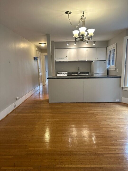 37 Vick Park B in Rochester, NY - Building Photo