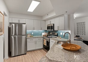 Cortland Harbour Cove in Pembroke Pines, FL - Building Photo