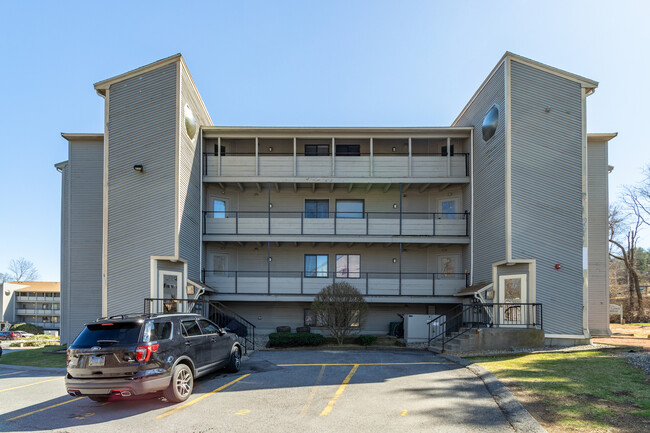 1195 Grafton St, Unit #15 in Worcester, MA - Building Photo - Building Photo