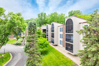 Marsh Park Condos in Minneapolis, MN - Building Photo - Building Photo