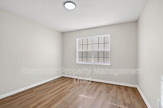 2219 New Garden Rd in Greensboro, NC - Building Photo - Building Photo