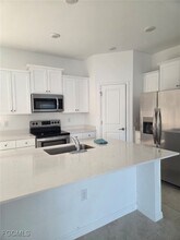 4125 NE 15th Pl in Cape Coral, FL - Building Photo - Building Photo