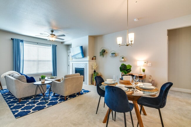 4622 Hahns Peak Dr, Unit SI ID1385715P in Loveland, CO - Building Photo - Building Photo