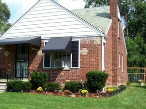 11742 Beaconsfield St in Detroit, MI - Building Photo - Building Photo