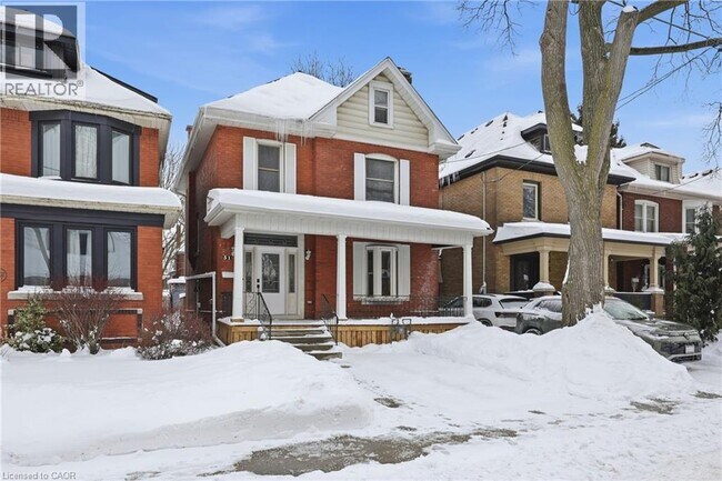 51 Barnesdale Ave S in Hamilton, ON - Building Photo - Building Photo