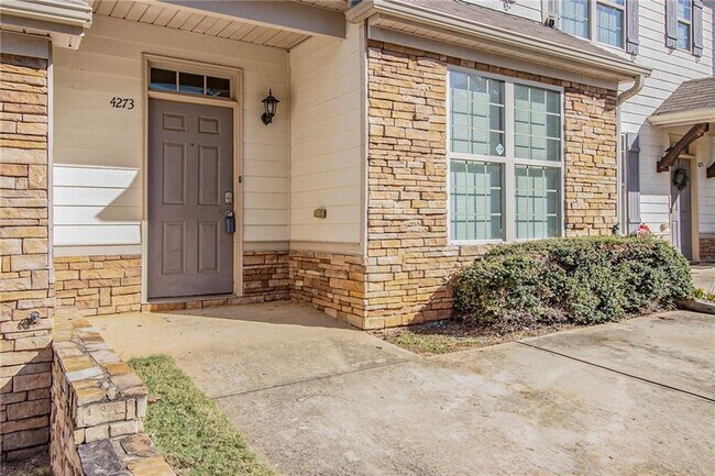 4273 High Park Ln in East Point, GA - Building Photo - Building Photo
