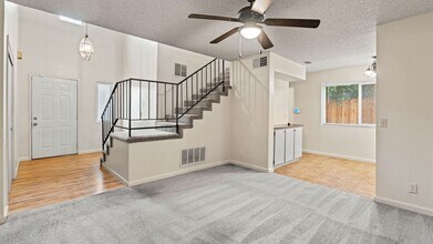 2077 Peach Tree Dr in Fairfield, CA - Building Photo - Building Photo