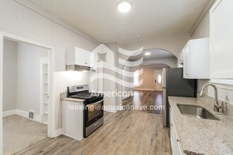 1055 Ann Ave in Kansas City, KS - Foto de edificio - Building Photo