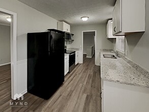 2550 Stoney Brook Ln in Marietta, GA - Building Photo - Building Photo