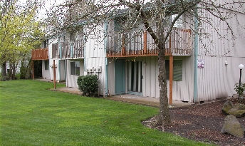 Sandalwood Apartments in Salem, OR - Building Photo - Building Photo