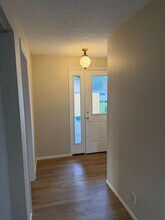 2020 Primrose St in Eugene, OR - Building Photo - Building Photo