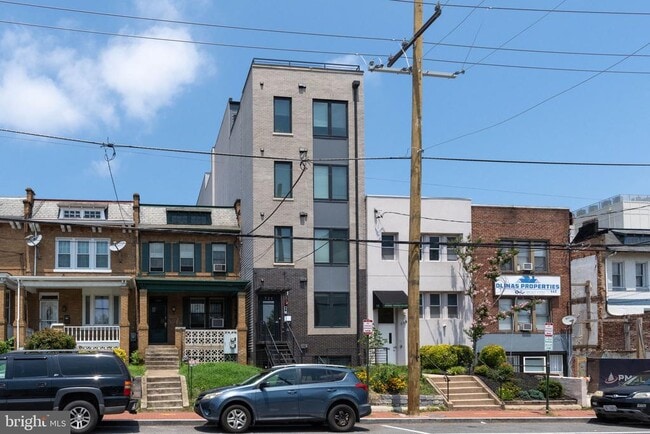 property at 721 Kennedy St NW