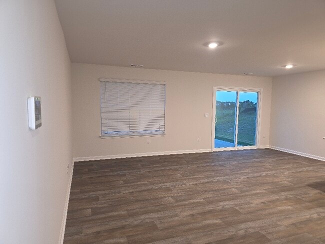 408 Honeycutt Oaks Dr in Angier, NC - Foto de edificio - Building Photo