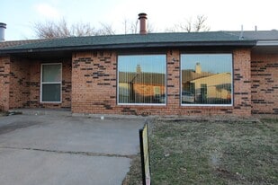 118 Kathleen Dr in Midwest City, OK - Building Photo