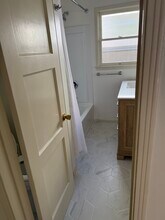 2433 Channel Dr in Ventura, CA - Building Photo - Building Photo