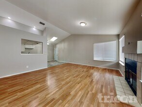 7726 Robinette Rd in Sacramento, CA - Building Photo - Building Photo