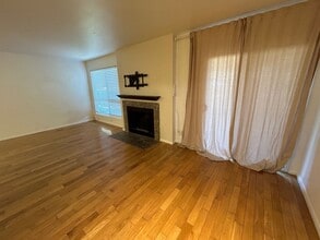 570 Peach St in San Luis Obispo, CA - Building Photo - Building Photo