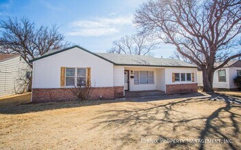 4309 32nd St in Lubbock, TX - Building Photo - Building Photo