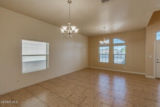 5505 Ignacio Frias Dr in El Paso, TX - Building Photo - Building Photo