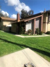 1701 E Fairfield Ct-Unit -1 in Ontario, CA - Building Photo - Building Photo