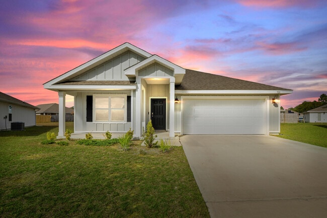 924 Sandbar Loop in Crestview, FL - Foto de edificio - Building Photo