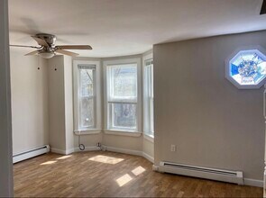 14 Springfield Ct in Rochester, NH - Building Photo - Building Photo