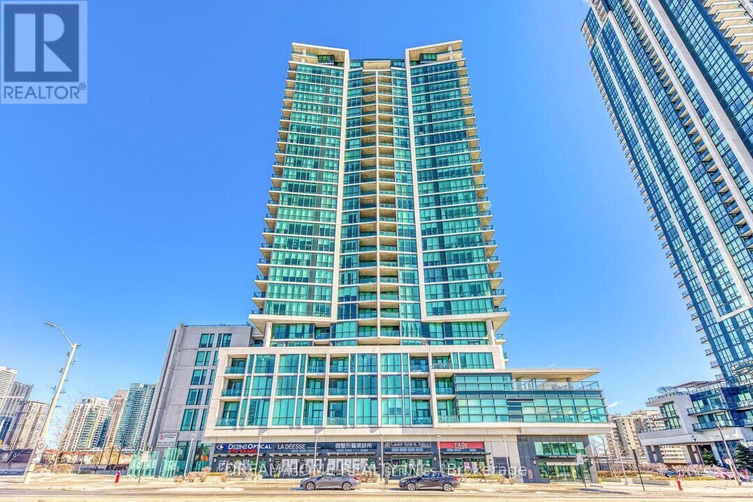 3985-3985 Grand Park Dr in Mississauga, ON - Building Photo
