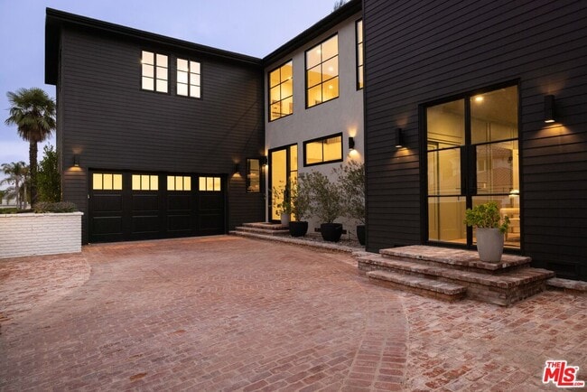 1937 N Beverly Dr in Beverly Hills, CA - Building Photo - Building Photo