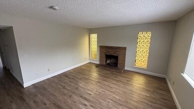 4517 N Sharon Ave in Fresno, CA - Building Photo - Building Photo