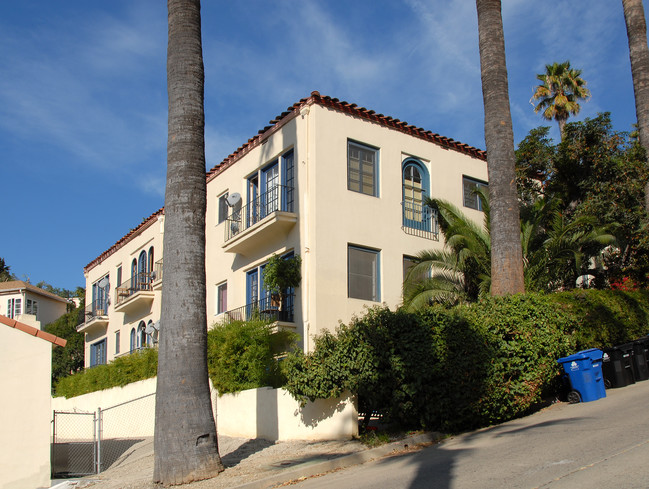 1969-1985 Whitley Ave in Los Angeles, CA - Building Photo - Building Photo