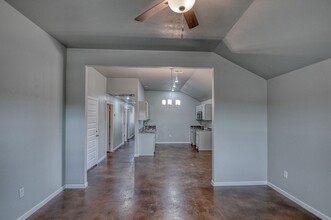 2737 Clifton Ter in Norman, OK - Building Photo - Building Photo