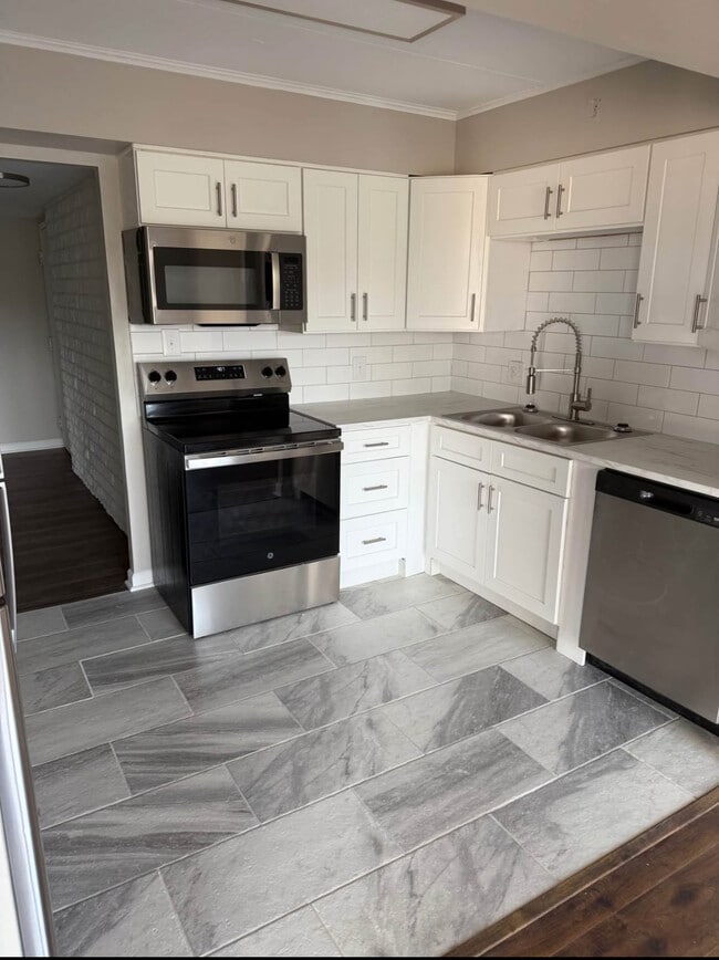 822 N Fort Thomas Ave